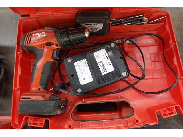 2x accu schroefboormachine hilti - afbeelding 1 van  4