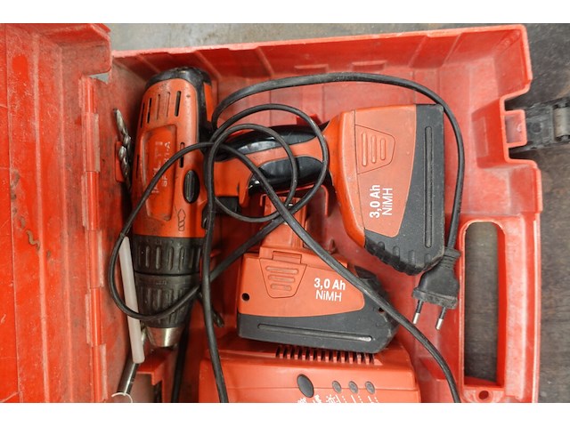 2x accu schroefboormachine hilti - afbeelding 3 van  4