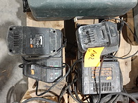 2x accu spit + 2x lader - afbeelding 1 van  4