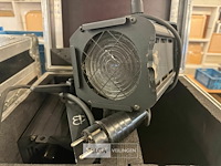 2x adb lamp in flightcase - afbeelding 3 van  5