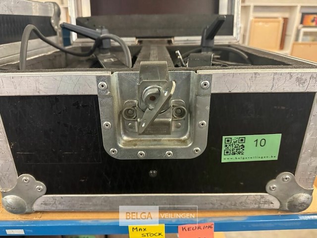 2x adb lamp in flightcase - afbeelding 5 van  5