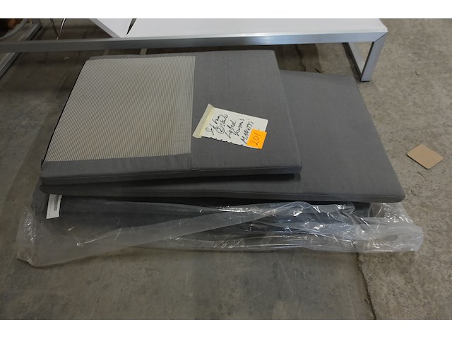 2x all weather kussen voor ligbed manutti - afbeelding 2 van  4