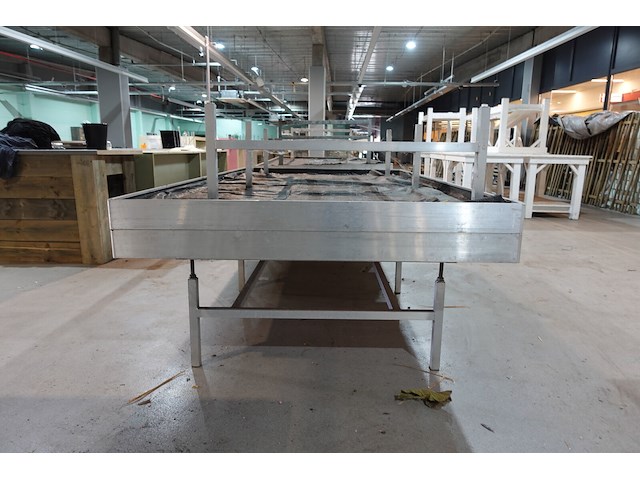 2x alu kweektafel - afbeelding 3 van  4