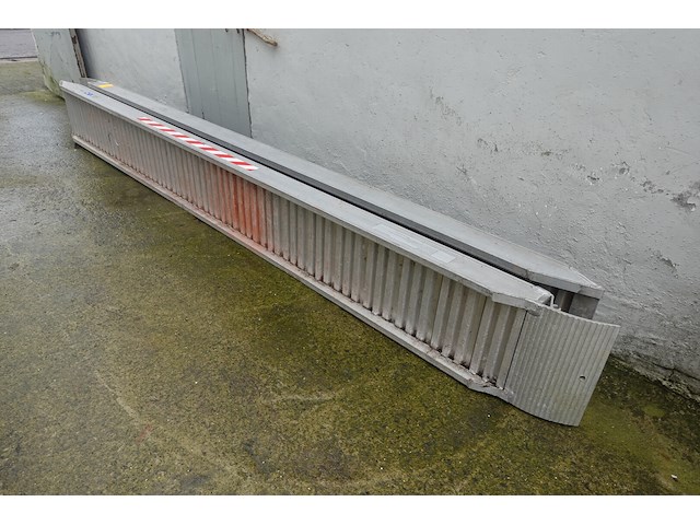 2x alu loopbrug - afbeelding 4 van  4