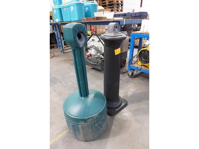 2x asbak op voet - afbeelding 2 van  5