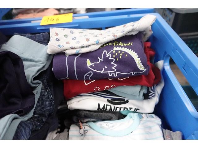 2x bak inhoud kinderkledij - afbeelding 9 van  15