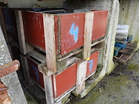 2x bak met zwarte pannen - afbeelding 3 van  3