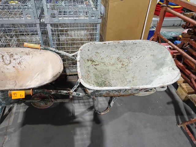 2x bakwagen - afbeelding 1 van  3