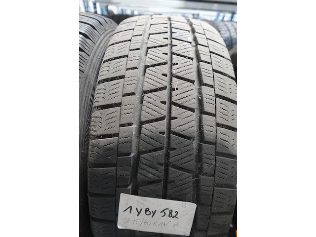 2x band ( gebruikt) 17inch falken - afbeelding 2 van  3