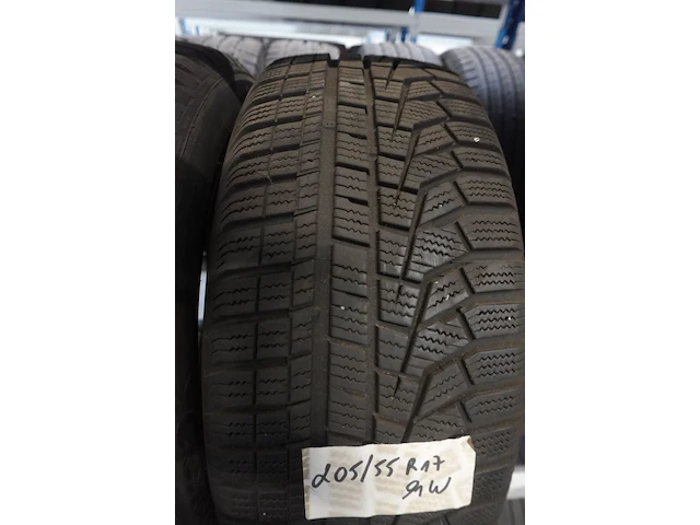 2x band ( gebruikt) 17inch hankook - afbeelding 2 van  3
