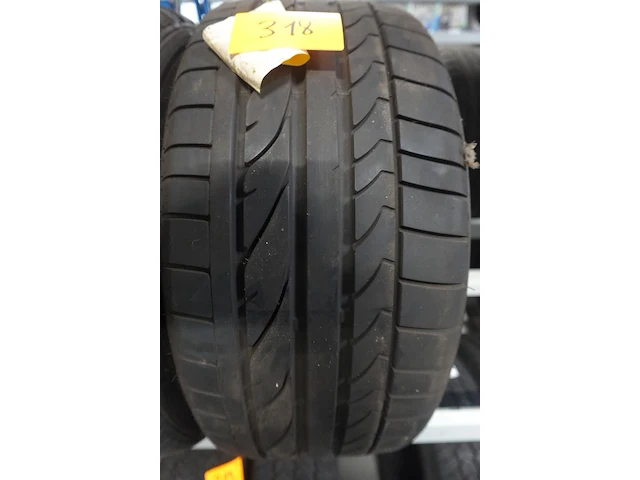 2x band ( gebruikt) 18inch bridgestone - afbeelding 2 van  3