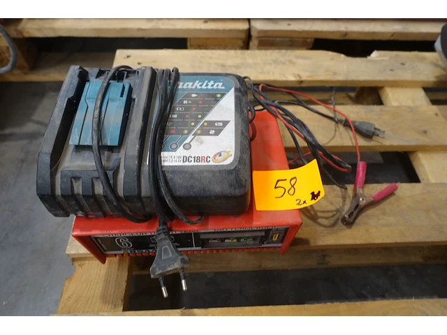 2x batterijlader - afbeelding 1 van  4