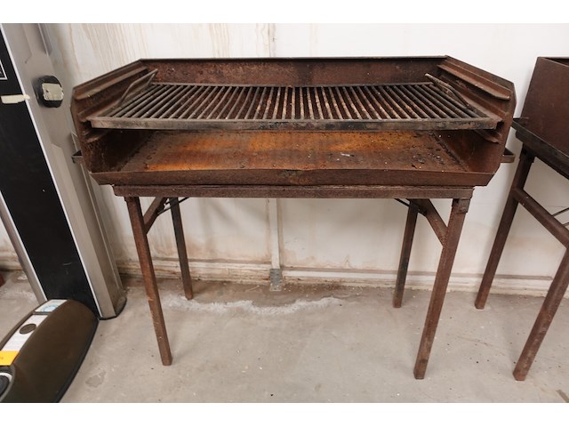 2x bbq - afbeelding 6 van  10