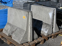 2x betonnen afzetting - afbeelding 2 van  2
