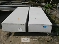 2x betonnen sokkels - afbeelding 2 van  4