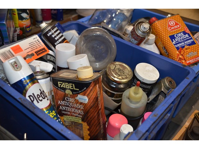 2x blauwe bak met diverse producten - afbeelding 2 van  2