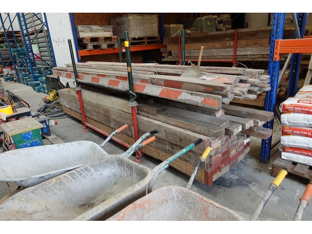 2x bok met inhoud - afbeelding 2 van  8