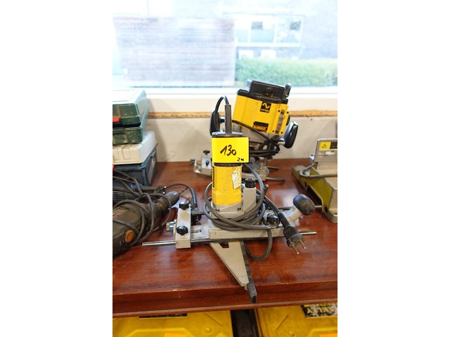 2x bovenfrees dewalt - afbeelding 1 van  5