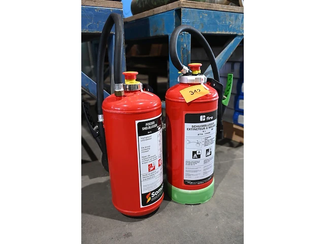 2x brandblusser - afbeelding 2 van  2