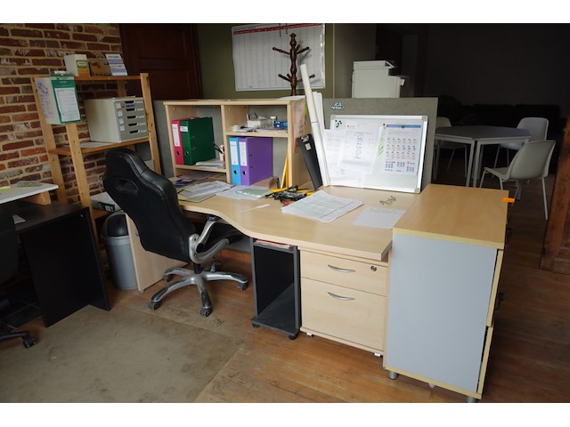 2x bureau + inhoud - afbeelding 2 van  4