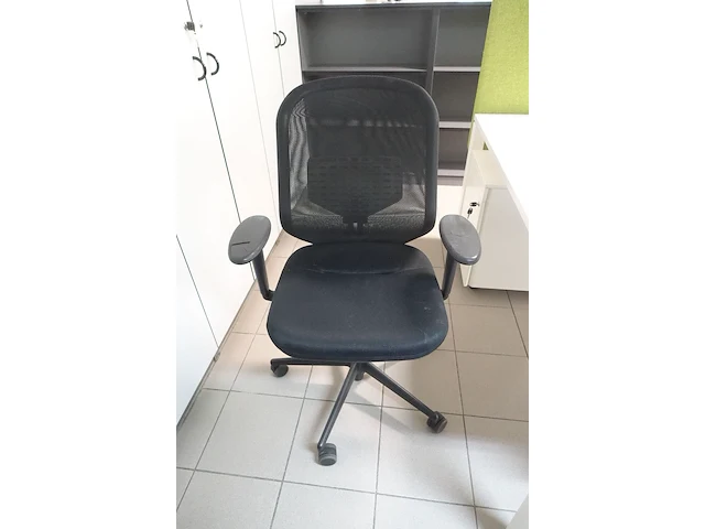 2x bureau & stoel - afbeelding 7 van  12