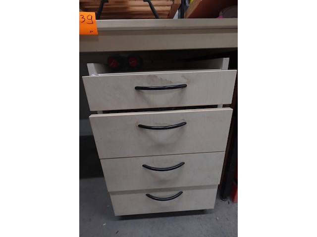 2x bureau + toebehoren - afbeelding 4 van  5