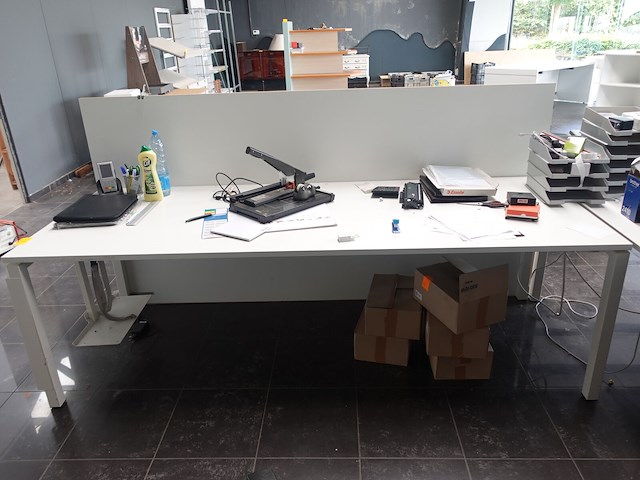 2x bureau - afbeelding 2 van  5