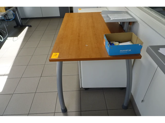 2x bureau - afbeelding 2 van  4