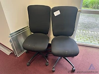 2x bureaustoel