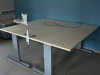 2x bureel met ladenblok - afbeelding 1 van  4