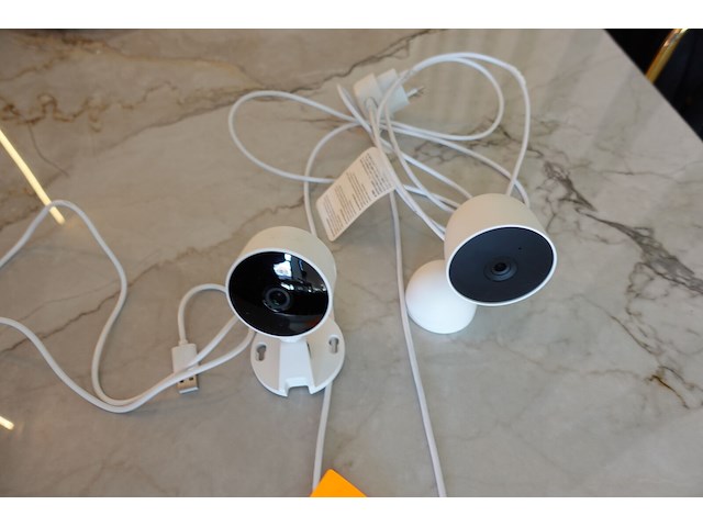 2x camera - afbeelding 1 van  2