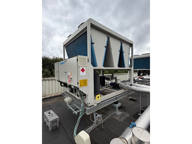 2x chiller daikin - afbeelding 4 van  16