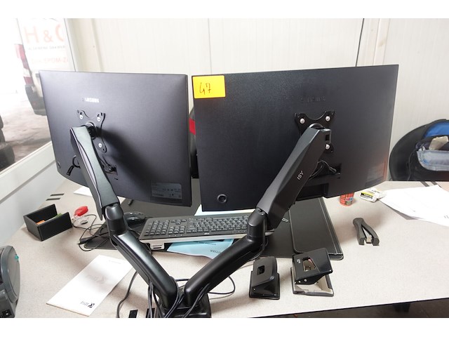 2x computerscherm samsung & beugel - afbeelding 2 van  4