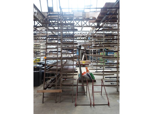 2x dakladder in hout - afbeelding 1 van  4