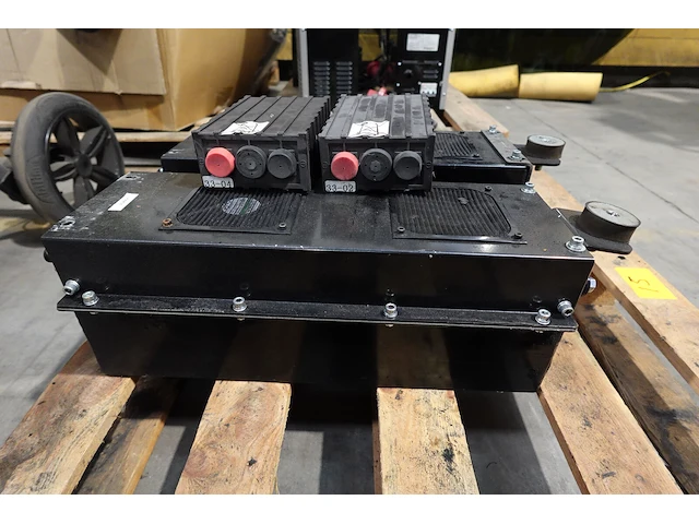 2x defecte batterij - afbeelding 2 van  4