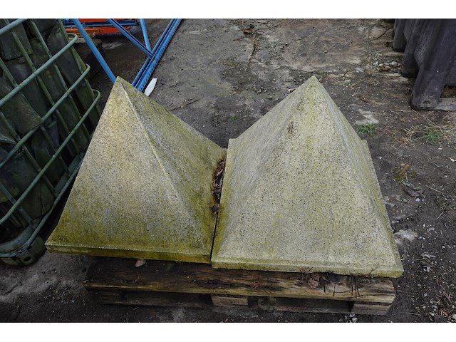2x deksteen piramide - afbeelding 3 van  3