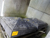 2x deksteen - afbeelding 1 van  2