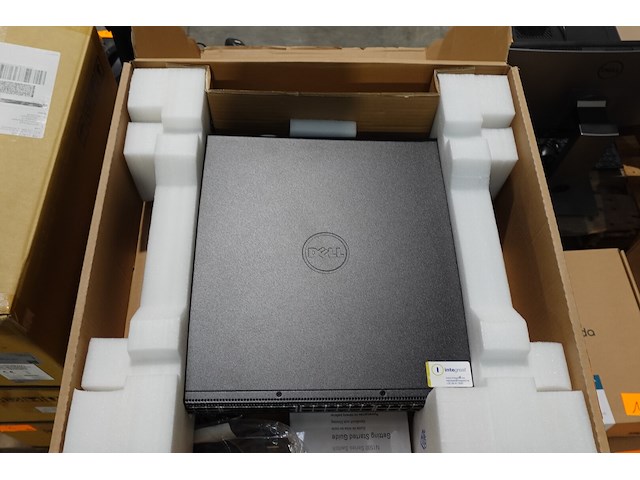 2x dell switch - afbeelding 7 van  10