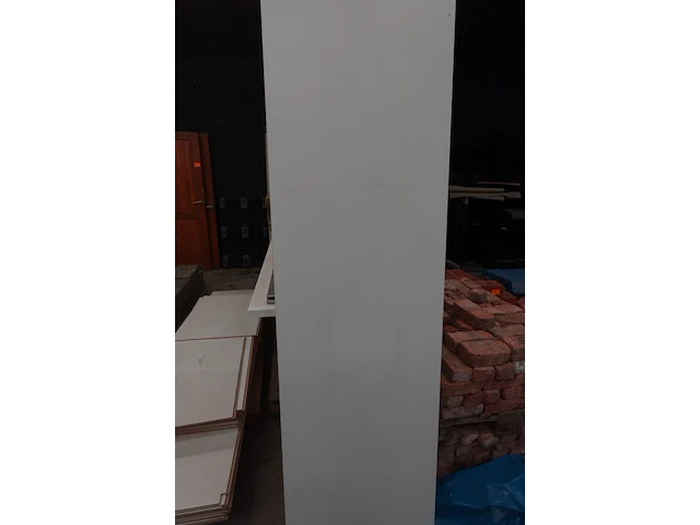 2x divers houten meubel + houten panelen - afbeelding 6 van  6