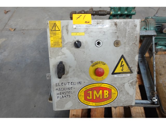 2x divers - afbeelding 1 van  4