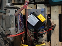 2x diverse batterij boosters - afbeelding 4 van  4