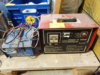 2x diverse batterijladers - afbeelding 2 van  6