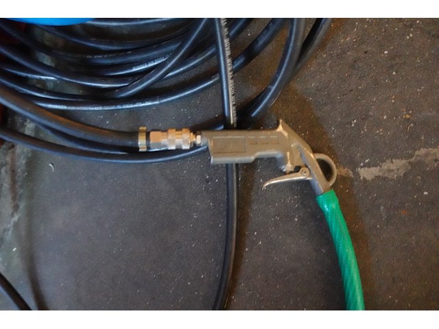 2x diverse compressoren - afbeelding 3 van  8