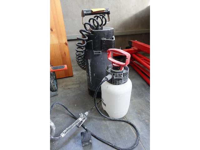 2x diverse drukspuit - afbeelding 1 van  4