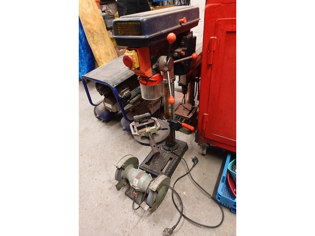 2x diverse kolomboormachine - afbeelding 8 van  8
