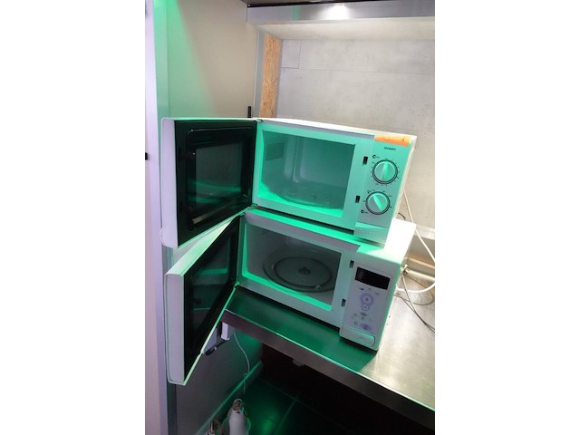 2x diverse microgolfovens - afbeelding 6 van  8