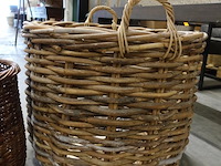 2x diverse rieten mand - afbeelding 3 van  4
