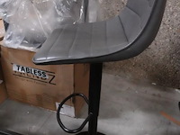 2x diverse stoelen - afbeelding 5 van  5