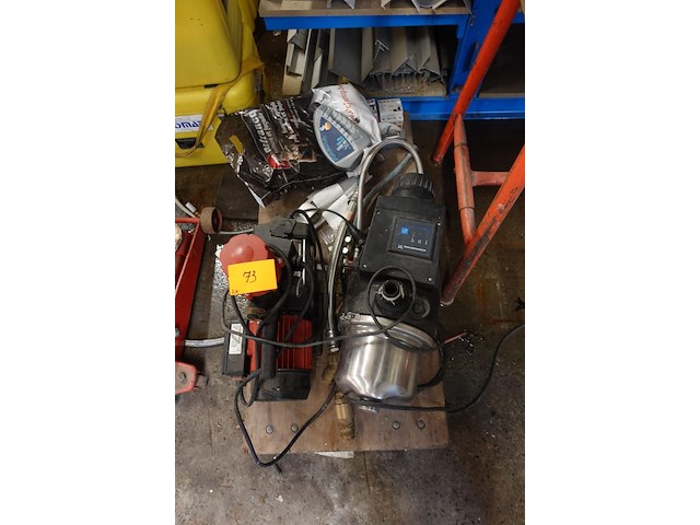 2x diverse waterpomp - afbeelding 1 van  6