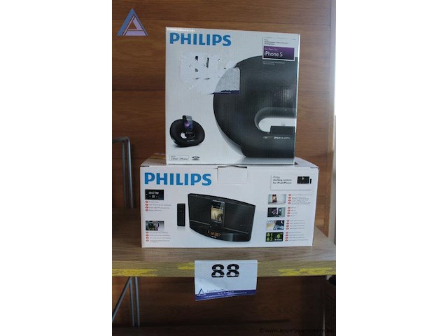 2x docking station philips, modellen ds1155 en dc390, voor ipod/iphone, werking niet gekend - afbeelding 1 van  2